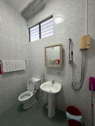Mayflower Gardens (D20), Terrace #592971221